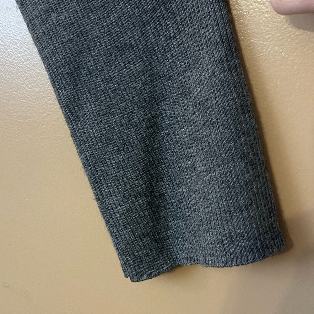 Mercer & Madison Gray Cowl Neck 100% Italian Merino Wool Sweater size Large - Picture 4 of 8